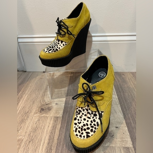 T.U.K. Yellow Suede Wedge Creepers shoes size 8 - Picture 2 of 6